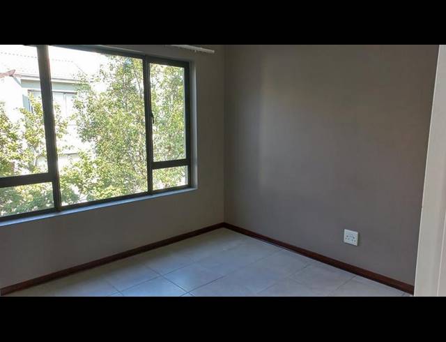 2 BEDROOM APARTMENT FOR SALE IN FOURWAYS